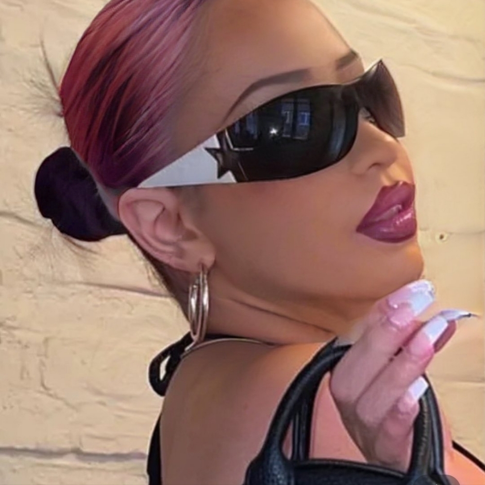 NWOT Fashion Star Sunglasses